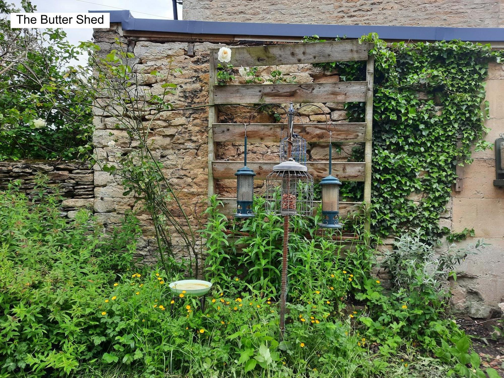 Cotswold Cottage Bed & Breakfast Luckington Экстерьер фото