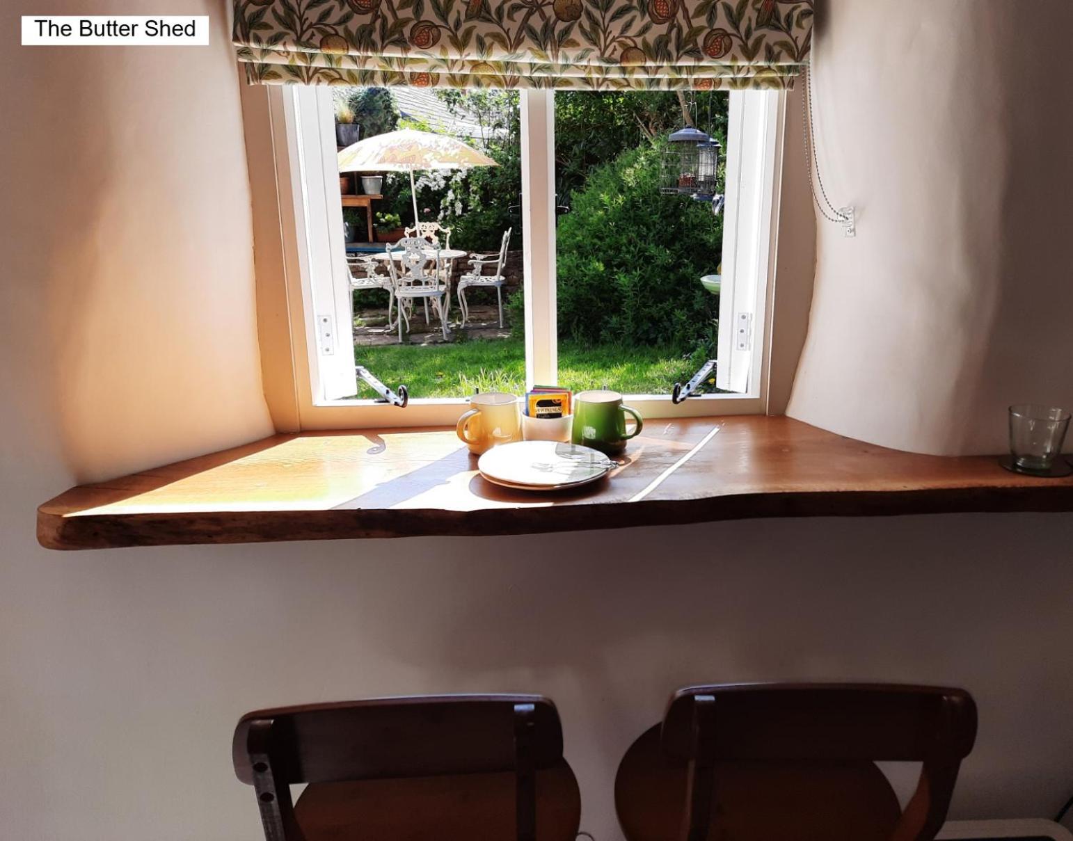 Cotswold Cottage Bed & Breakfast Luckington Экстерьер фото